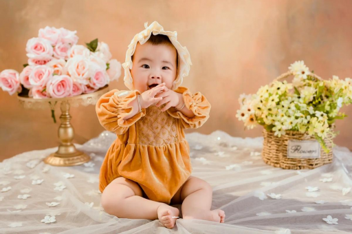 嵊州五个月的宝宝可以坐吗